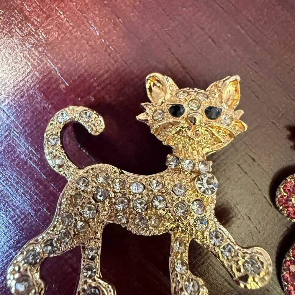 Vintage Rhinestone Cat Brooches. Set of 2
